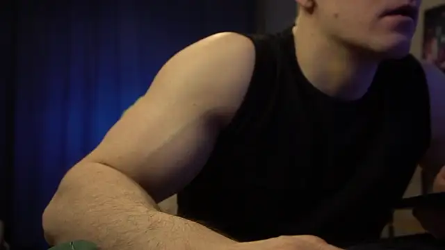 Snapshot of Bruno_Banani chatting on March 3, 2026, 4:35 pm Bruno Banani online show from March 3, 2026, 4:35 pm