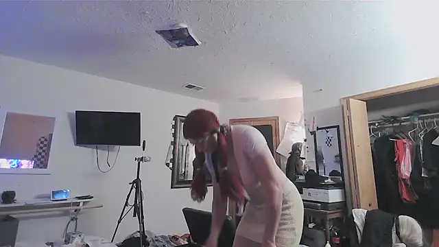 sissytrapdolly24 online show from October 26, 2025, 7:25 am