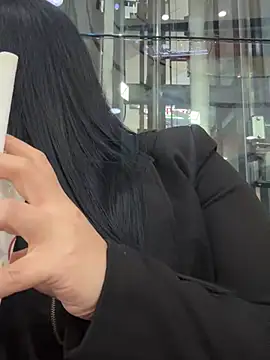 Snapshot of Sara_luna_ chatting on March 18, 2025, 11:20 pm Sara luna  online show from March 18, 2025, 11:20 pm