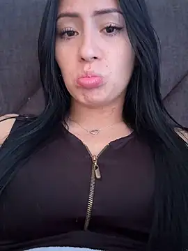 Snapshot of Sara_luna_ chatting on March 20, 2025, 3:04 pm Sara luna  online show from March 20, 2025, 3:04 pm