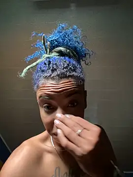 sammoura01 online show from March 22, 2025, 5:41 pm