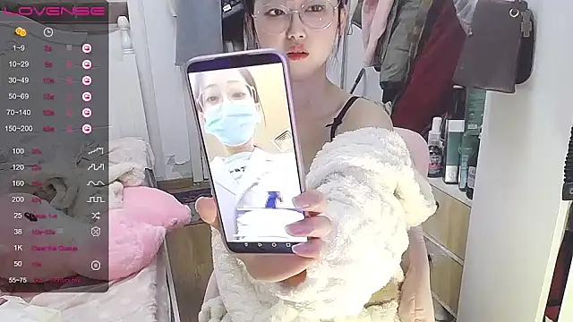 Snapshot of Destin_ chatting on January 8, 2025, 4:22 pm Destin online show from January 8, 2025, 4:22 pm