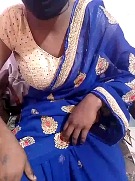 Snapshot of Monalisha_G chatting on February 13, 2025, 6:41 am Monalisha G online show from February 13, 2025, 6:41 am