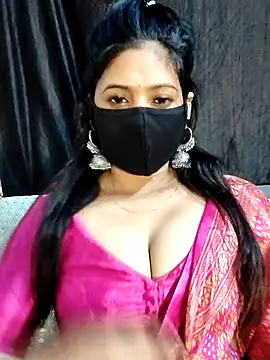 Snapshot of Monalisha_G chatting on April 19, 2026, 10:25 am Monalisha G online show from April 19, 2026, 10:25 am