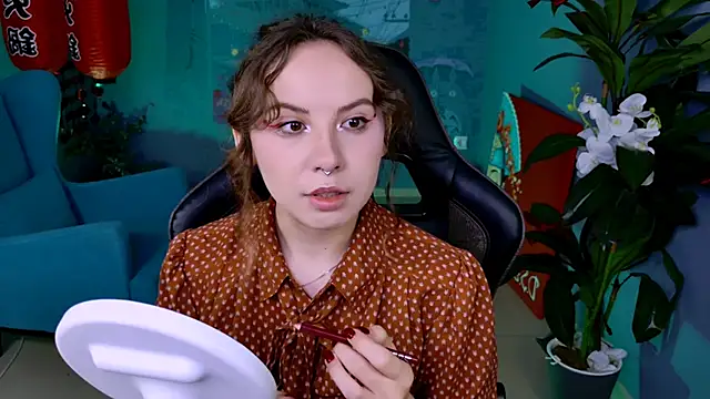 JasmineMilko online show from April 16, 2026, 5:08 am