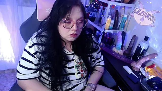Snapshot of LiloMoon69 chatting on February 9, 2025, 3:11 am LiloMoon69 online show from February 9, 2025, 3:11 am