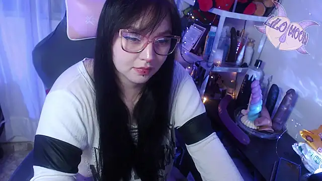 Snapshot of LiloMoon69 chatting on March 3, 2025, 3:30 am LiloMoon69 online show from March 3, 2025, 3:30 am