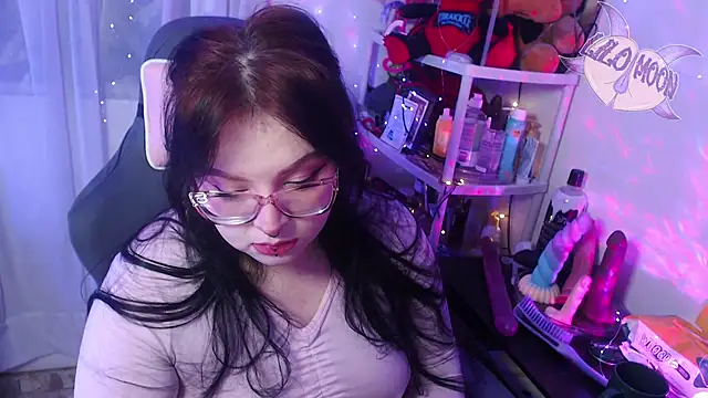 Snapshot of LiloMoon69 chatting on March 20, 2025, 3:45 am LiloMoon69 online show from March 20, 2025, 3:45 am