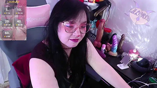 Snapshot of LiloMoon69 chatting on October 16, 2025, 2:18 pm LiloMoon69 online show from October 16, 2025, 2:18 pm