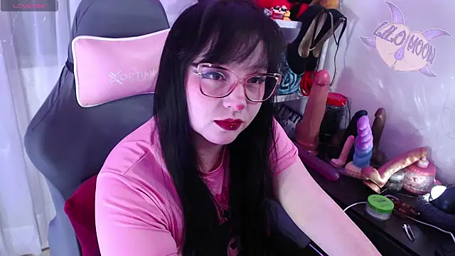 Snapshot of LiloMoon69 chatting on October 20, 2025, 11:54 am LiloMoon69 online show from October 20, 2025, 11:54 am