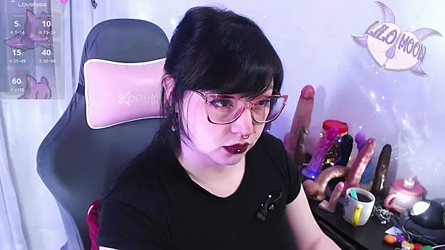 LiloMoon69 online show from May 15, 2026, 5:14 am