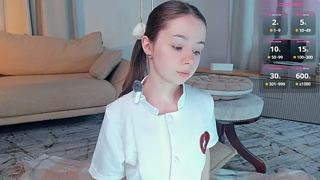 Snapshot of DominikaElis chatting on April 1, 2026, 7:11 pm DominikaElis online show from April 1, 2026, 7:11 pm