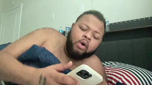 papijusto online show from October 28, 2025, 7:38 pm