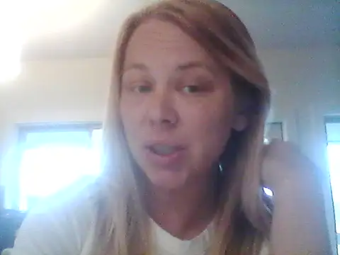 Snapshot of burrkitty chatting on October 10, 2025, 9:25 pm burrkitty online show from October 10, 2025, 9:25 pm