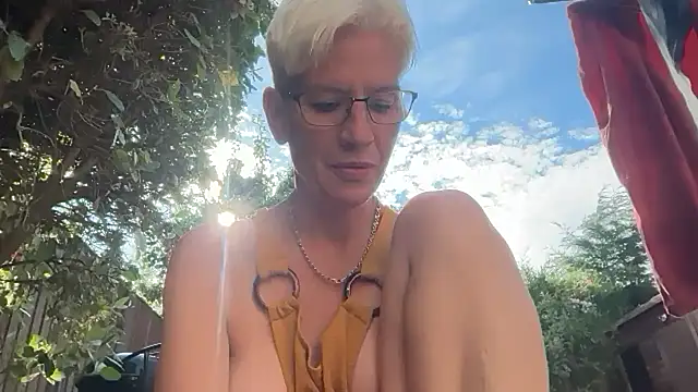 JennyHazel1 online show from July 7, 2026, 4:55 pm