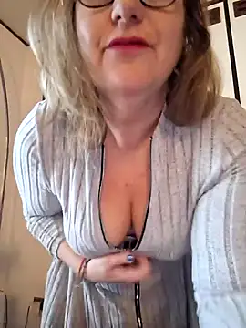 Snapshot of Mara-24 chatting on February 16, 2025, 2:32 pm Mara-24 online show from February 16, 2025, 2:32 pm