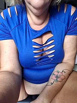 Snapshot of Mara-24 chatting on November 10, 2025, 10:25 am Mara-24 online show from November 10, 2025, 10:25 am