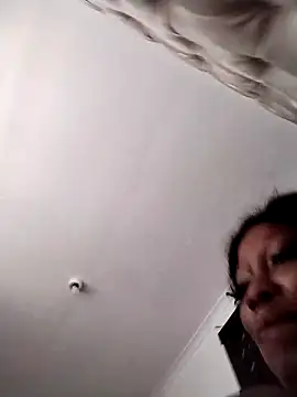 Snapshot of bigbootyboohle chatting on December 19, 2025, 11:17 am bigbootyboohle online show from December 19, 2025, 11:17 am