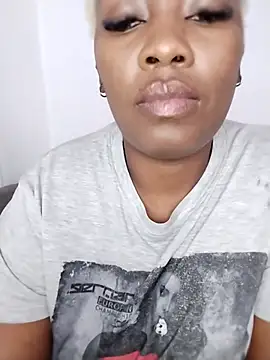 Snapshot of bigbootyboohle chatting on January 14, 2026, 5:35 am bigbootyboohle online show from January 14, 2026, 5:35 am