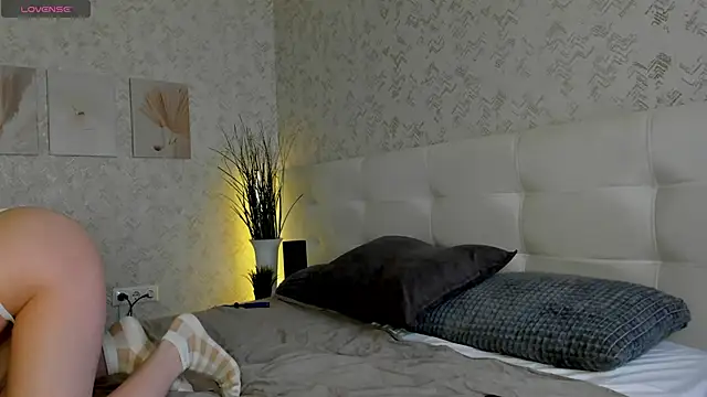 Snapshot of Nicole_Charm chatting on September 15, 2025, 8:53 pm Nicole Charm online show from September 15, 2025, 8:53 pm