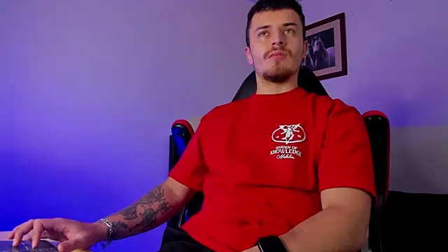 james connor2 online show from January 18, 2025, 6:43 pm