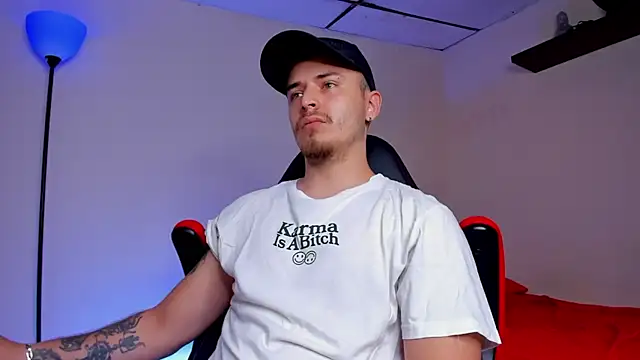 james connor2 online show from September 29, 2025, 6:46 pm