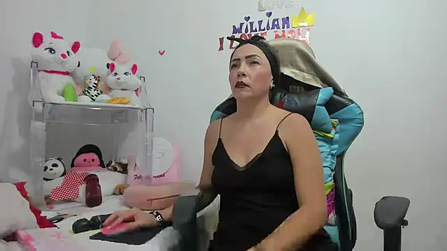 GatitaSexy Hotwet4u online show from December 13, 2024, 8:47 pm