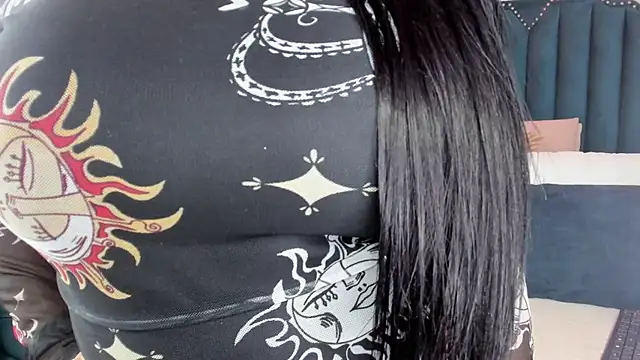 Snapshot of samara_warren chatting on November 26, 2025, 1:56 pm samara warren online show from November 26, 2025, 1:56 pm