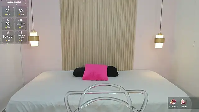 Snapshot of AliceRoss0 chatting on January 5, 2026, 8:34 pm AliceRoss0 online show from January 5, 2026, 8:34 pm