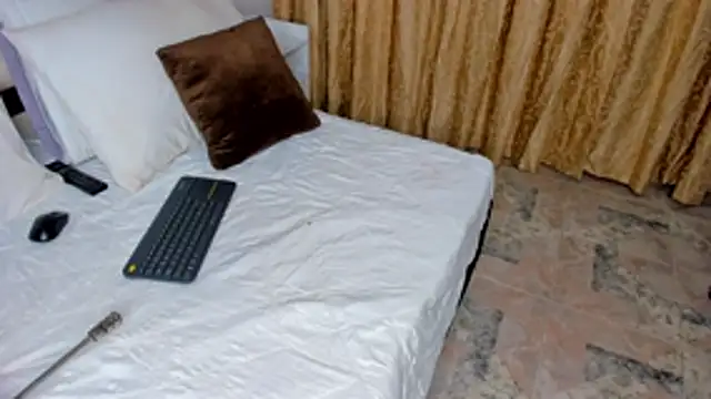 CintiaVega online show from November 6, 2025, 11:33 am