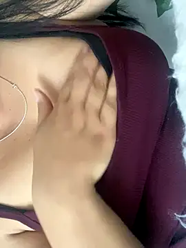 GreciaKMQ online show from November 1, 2025, 10:01 pm