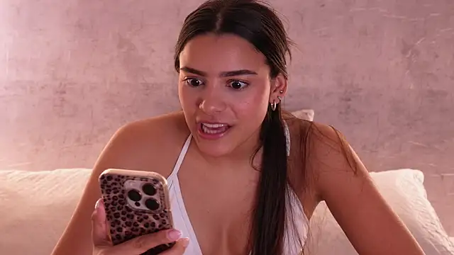 Nicky and Blake online show from October 28, 2025, 8:00 pm