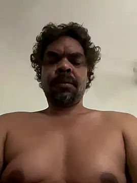 Snapshot of Wazz_Handsome chatting on November 24, 2025, 4:23 am Wazz Handsome online show from November 24, 2025, 4:23 am