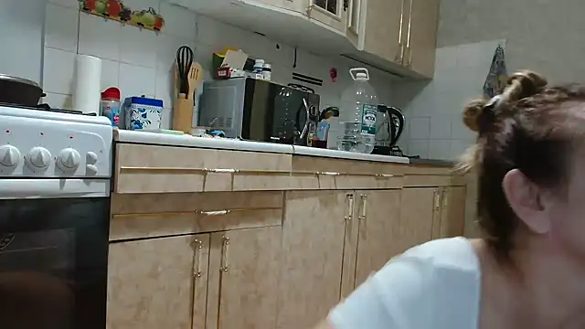 Vika  online show from February 5, 2025, 3:13 am