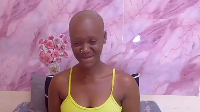 Snapshot of EbonyOlive69 chatting on December 22, 2025, 5:10 pm EbonyOlive69 online show from December 22, 2025, 5:10 pm