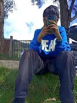 Snapshot of Cuervo_maniaco chatting on March 19, 2026, 3:05 pm Cuervo maniaco online show from March 19, 2026, 3:05 pm