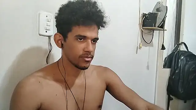 Snapshot of RenziTatte chatting on October 12, 2025, 3:11 pm RenziTatte online show from October 12, 2025, 3:11 pm