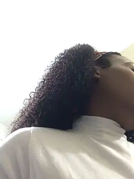 Snapshot of NAUGHTYSHALOTXX chatting on March 11, 2025, 10:18 am NAUGHTYSHALOTXX online show from March 11, 2025, 10:18 am