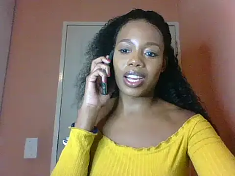 Snapshot of NAUGHTYSHALOTXX chatting on March 12, 2025, 6:07 am NAUGHTYSHALOTXX online show from March 12, 2025, 6:07 am