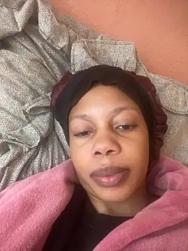 Snapshot of NAUGHTYSHALOTXX chatting on November 3, 2025, 1:01 pm NAUGHTYSHALOTXX online show from November 3, 2025, 1:01 pm