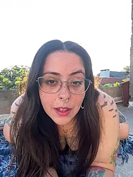 Snapshot of Mizztikaa chatting on January 21, 2025, 10:19 pm Mizztikaa online show from January 21, 2025, 10:19 pm