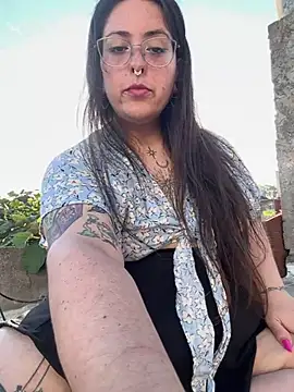 Snapshot of Mizztikaa chatting on January 23, 2025, 10:01 pm Mizztikaa online show from January 23, 2025, 10:01 pm