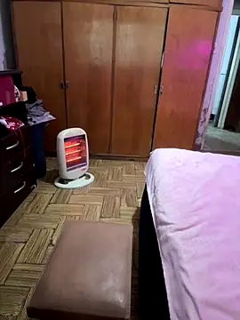 Snapshot of Mizztikaa chatting on October 6, 2025, 5:10 pm Mizztikaa online show from October 6, 2025, 5:10 pm