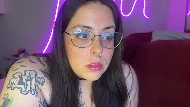 Snapshot of Mizztikaa chatting on November 29, 2025, 9:40 pm Mizztikaa online show from November 29, 2025, 9:40 pm