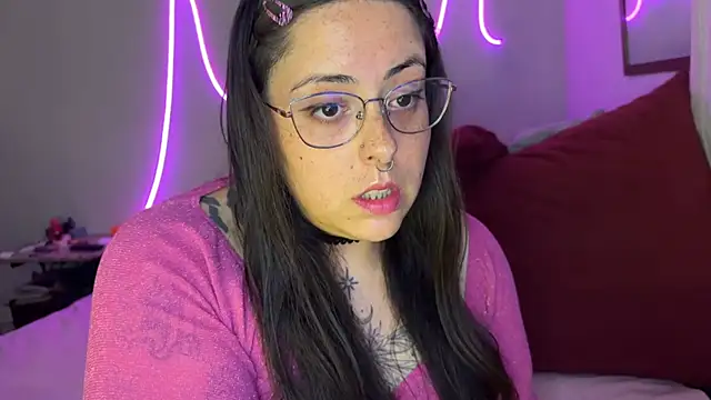 Snapshot of Mizztikaa chatting on December 1, 2025, 7:52 pm Mizztikaa online show from December 1, 2025, 7:52 pm