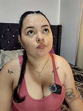 leoytessa 10 online show from July 8, 2026, 1:37 pm