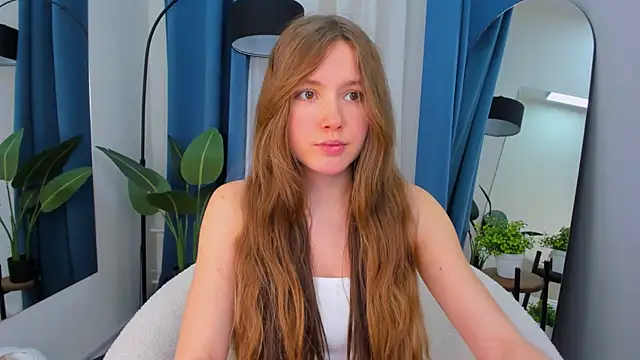 MaryannSoftt online show from February 9, 2025, 6:37 pm