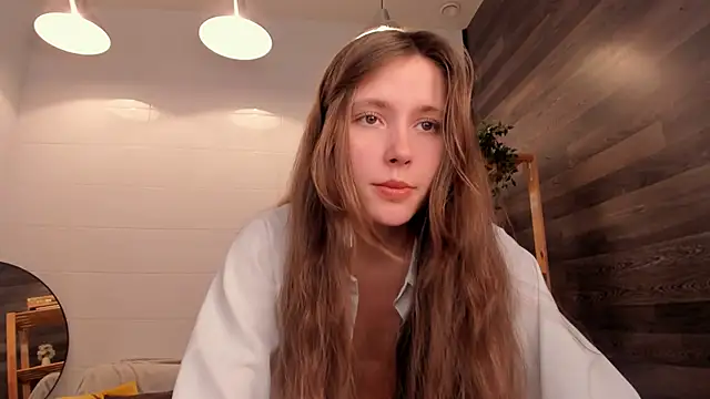 MaryannSoftt online show from September 29, 2025, 3:39 pm