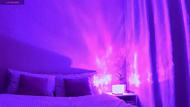 StacyWorry online show from March 9, 2025, 4:27 am