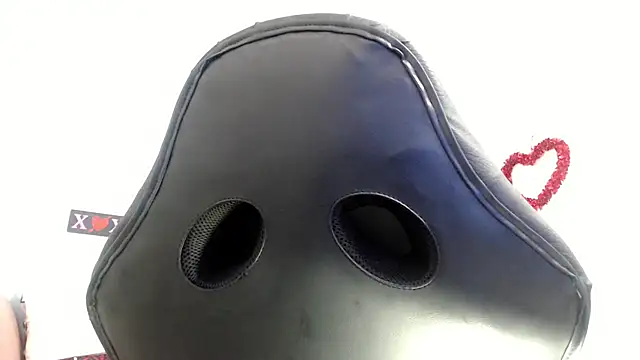 Snapshot of victoria_jones chatting on October 18, 2025, 1:45 pm victoria jones online show from October 18, 2025, 1:45 pm